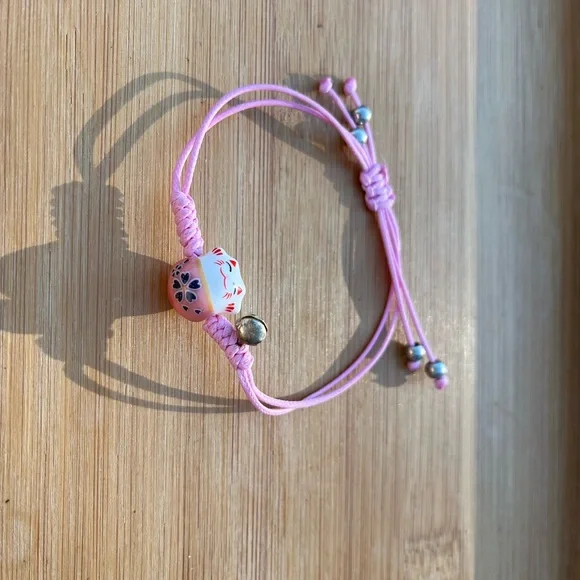 Lucky Cat Maneki Neko Charm Bracelet Solid Pink String Handmade - Picture 5 of 8